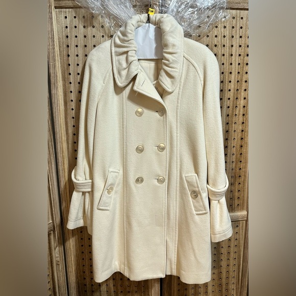 EUC Cream Ruffle Collar Fall Winter Wool Coat 🧥Bell Sleeves - Picture 2 of 8